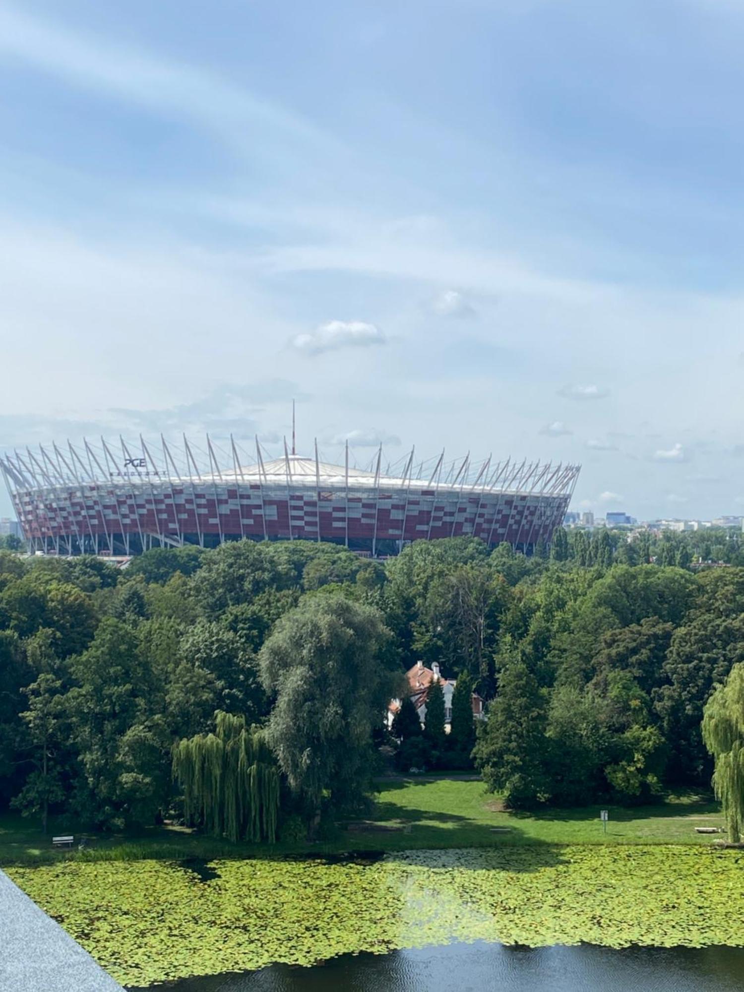 Dedek Park - Historyczny Dworek W Pieknym Parku Skaryszewskim Obok Stadionu Narodowego Варшава Екстериор снимка